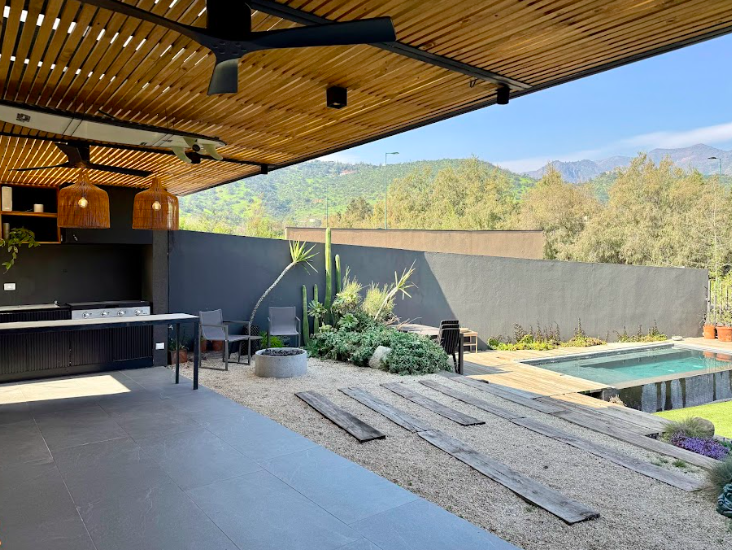 Casa La Dehesa I Nido De Aguilas – Mayflower