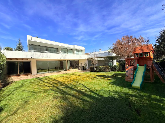 Impecable Y Muy Luminosa Casa En Santuario Del Valle