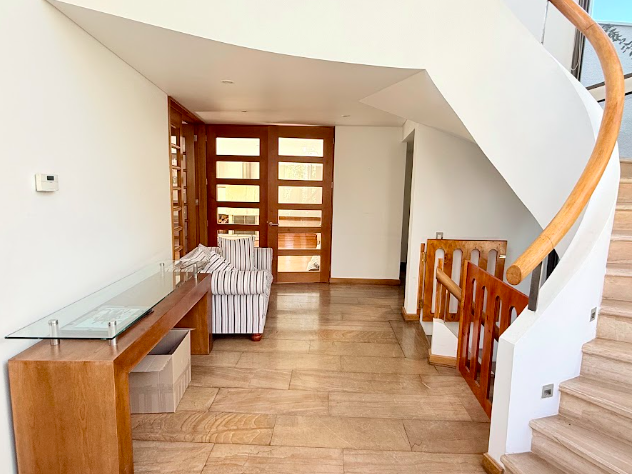 Impecable Y Muy Luminosa Casa En Santuario Del Valle