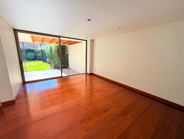 Impecable Y Muy Luminosa Casa En Santuario Del Valle