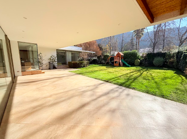 Impecable Y Muy Luminosa Casa En Santuario Del Valle