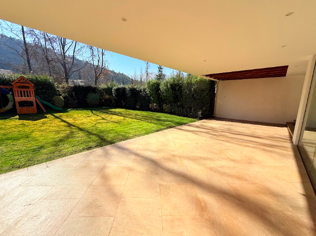 Impecable Y Muy Luminosa Casa En Santuario Del Valle