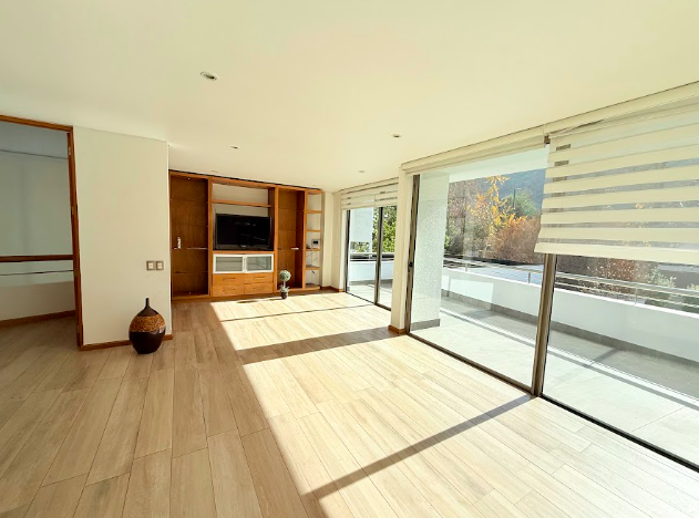 Impecable Y Muy Luminosa Casa En Santuario Del Valle