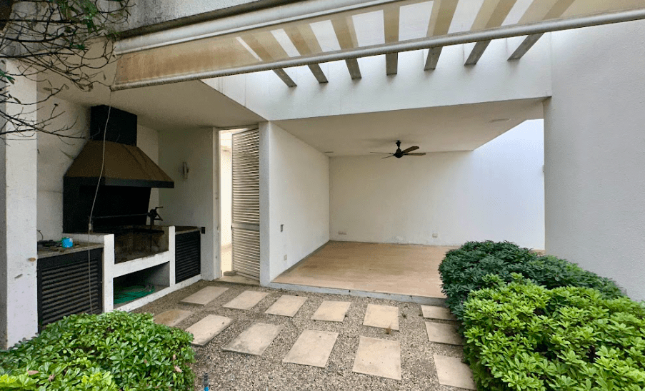 Hermosa Casa Mediterránea En Golf De Manquehue