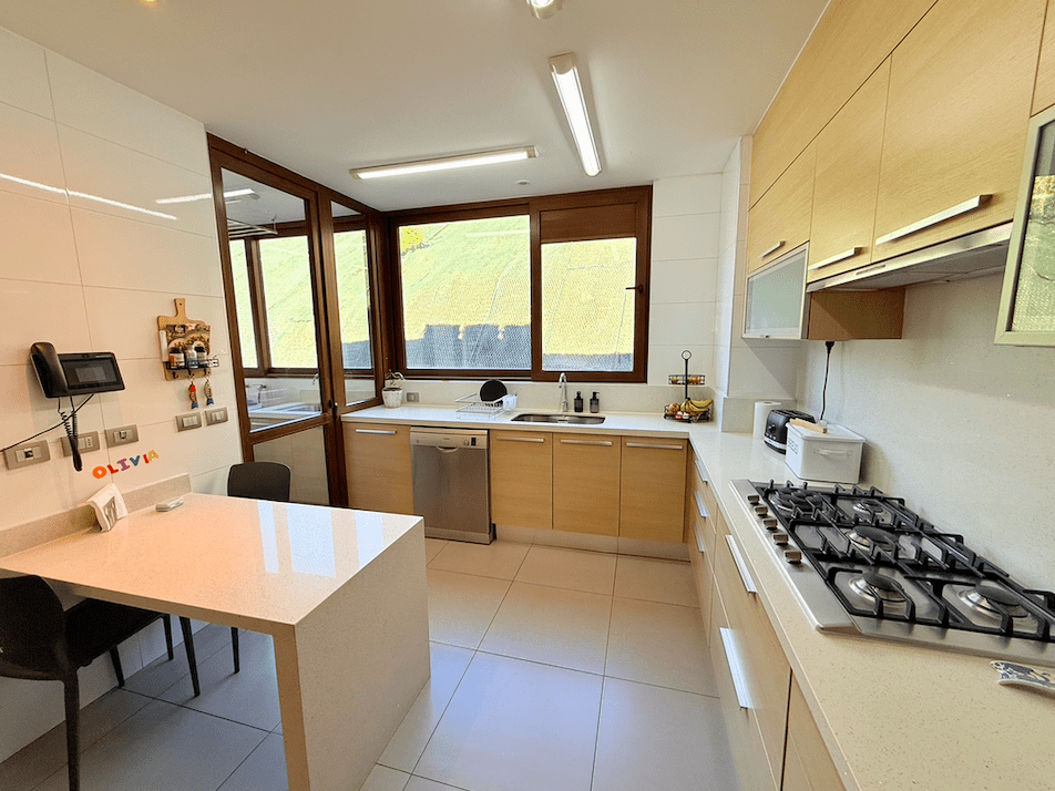 EXCLUSIVO DEPARTAMENTO I LA DEHESA  – GRAN VISTA