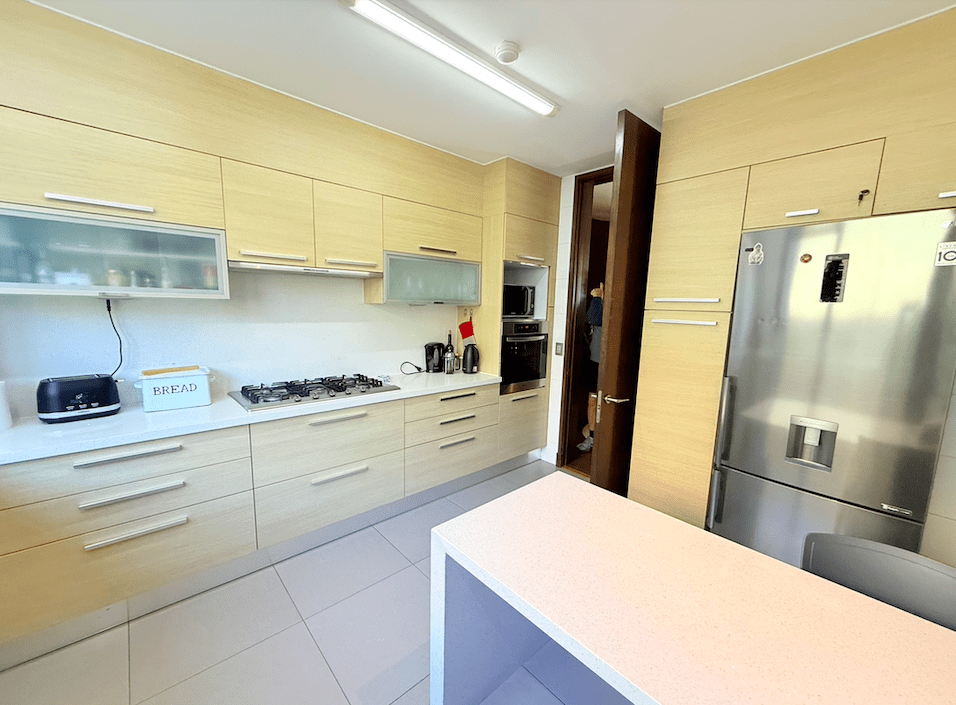 EXCLUSIVO DEPARTAMENTO I LA DEHESA  – GRAN VISTA