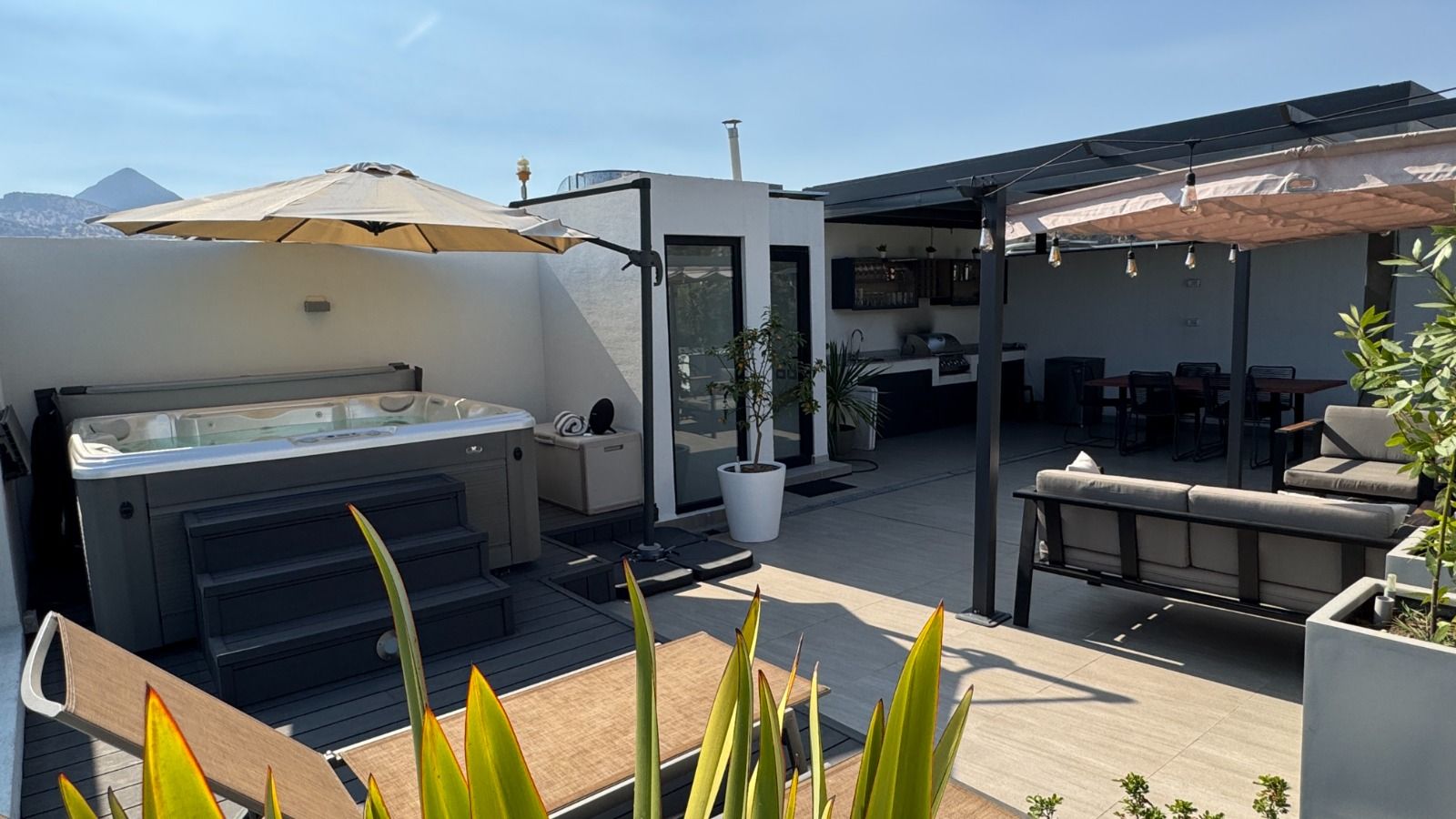 Duplex con rooftop cerca de Portal La Dehesa