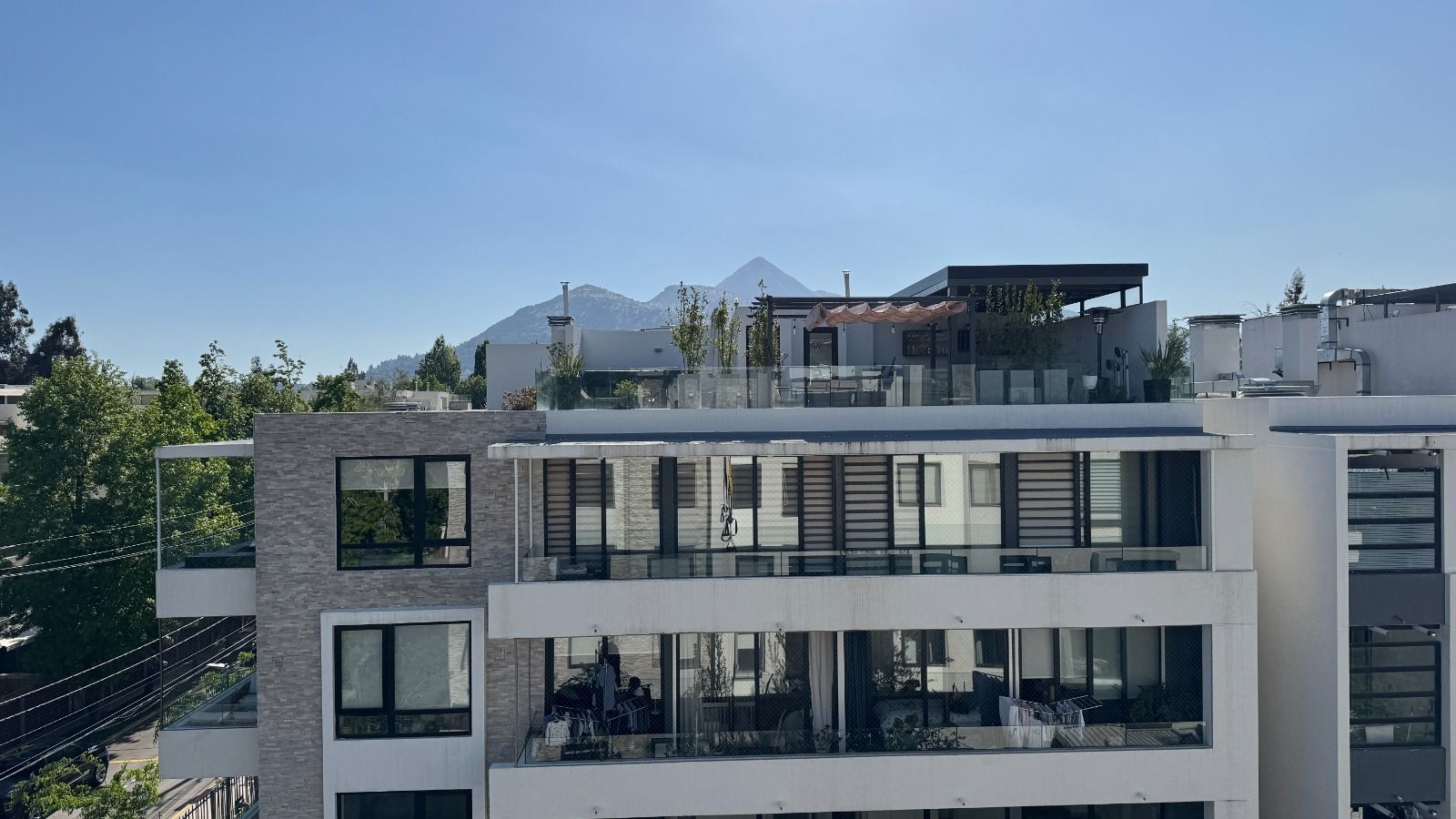 Duplex con rooftop cerca de Portal La Dehesa