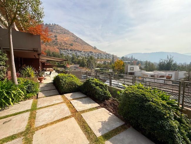 ESPECTACULAR DEPARTAMENTO EN GOLF DE MANQUEHUE CERCANO A SANTIAGO COLLEGE