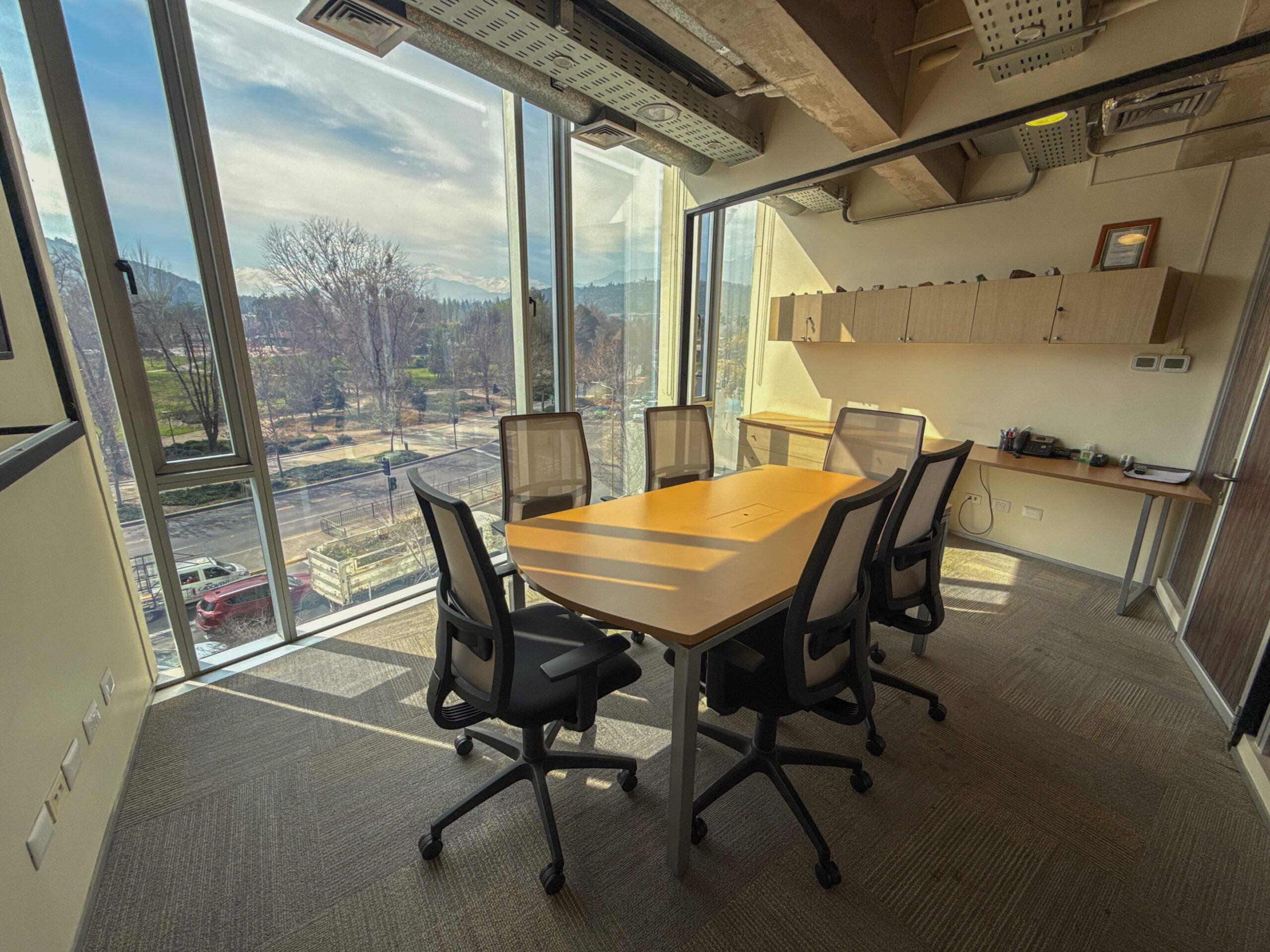 Oficina En Venta, Amoblada, Metro Los Dominicos, Las Condes