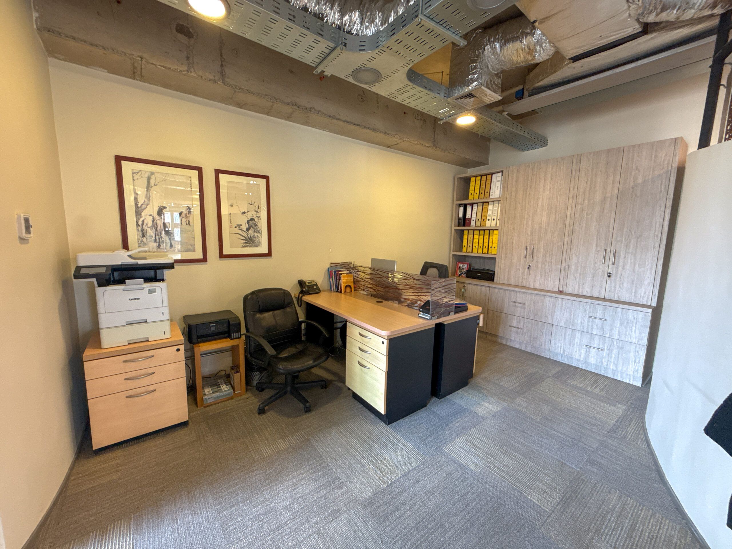 Oficina En Venta, Amoblada, Metro Los Dominicos, Las Condes