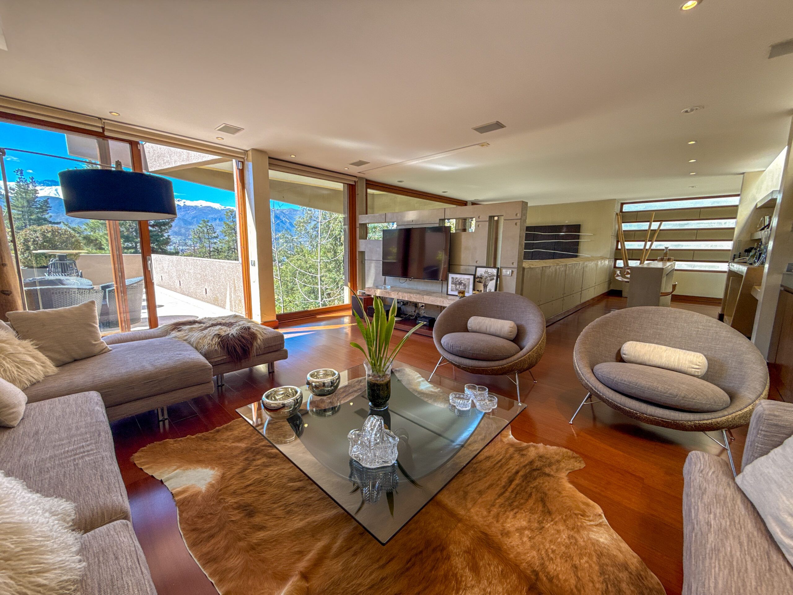 EXCLUSIVA CASA MEDITERRÁNEA | CONDOMINIO GOLF LOMAS DE LA DEHESA, LO BARNECHEA