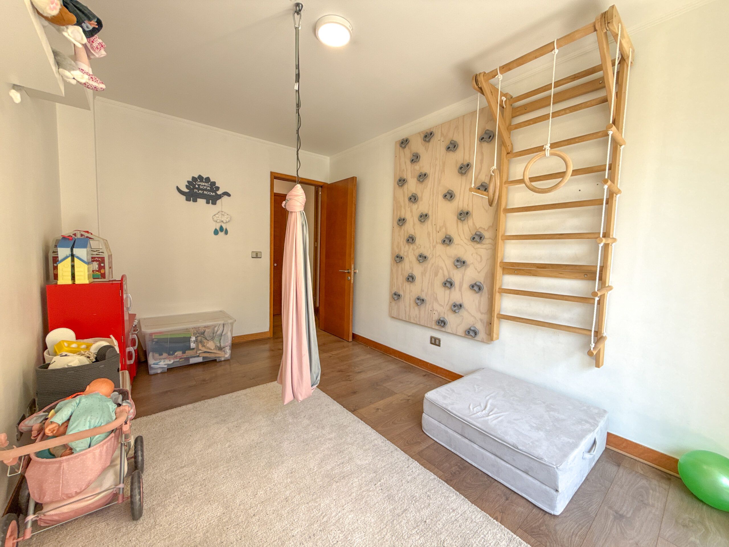 CASA  EN ARRIENDO – LOS BRAVOS