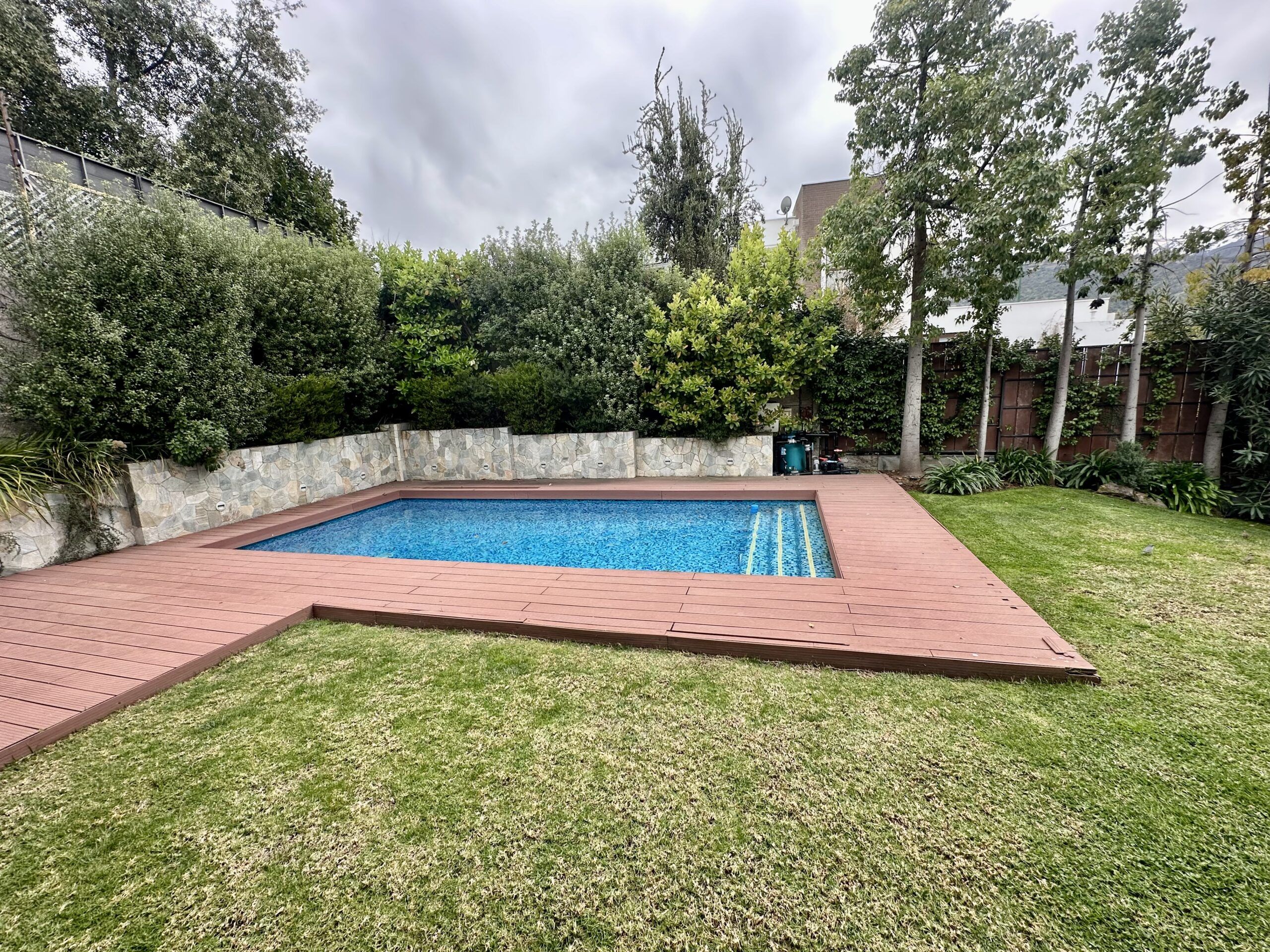 Casa en Venta En Condominio Sector Los Trapenses