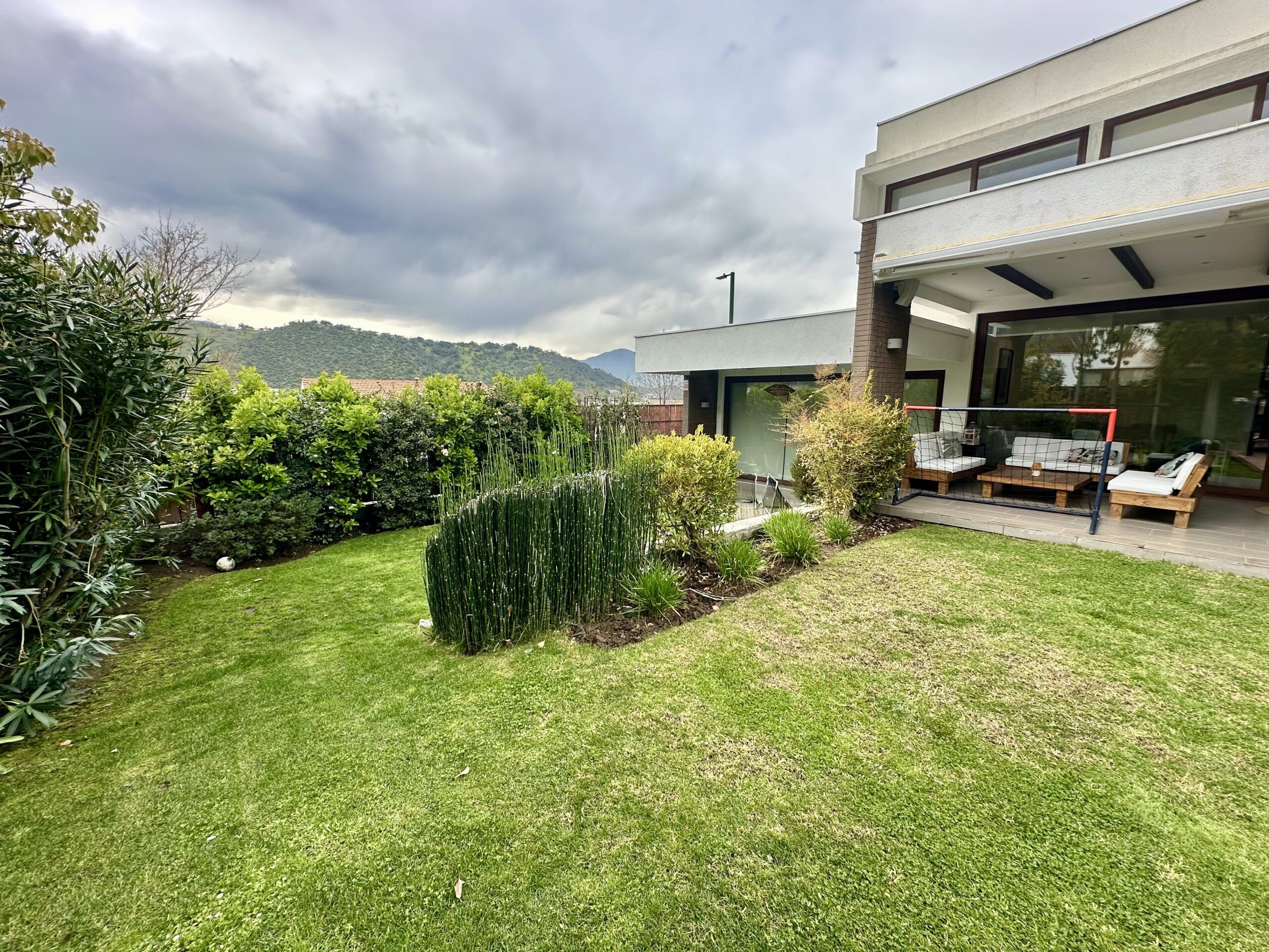 Casa en Venta En Condominio Sector Los Trapenses