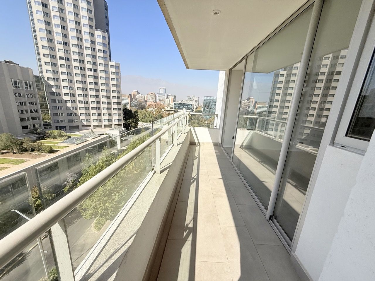 DEPARTAMENTO SEMINUEVO 2D EN SUITE – PROVIDENCIA