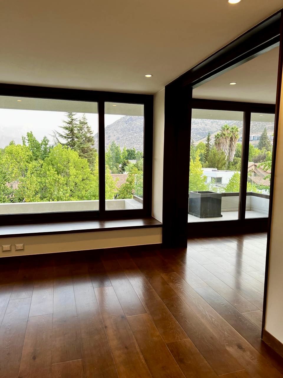 Casa nueva estilo Mediterráneo moderno