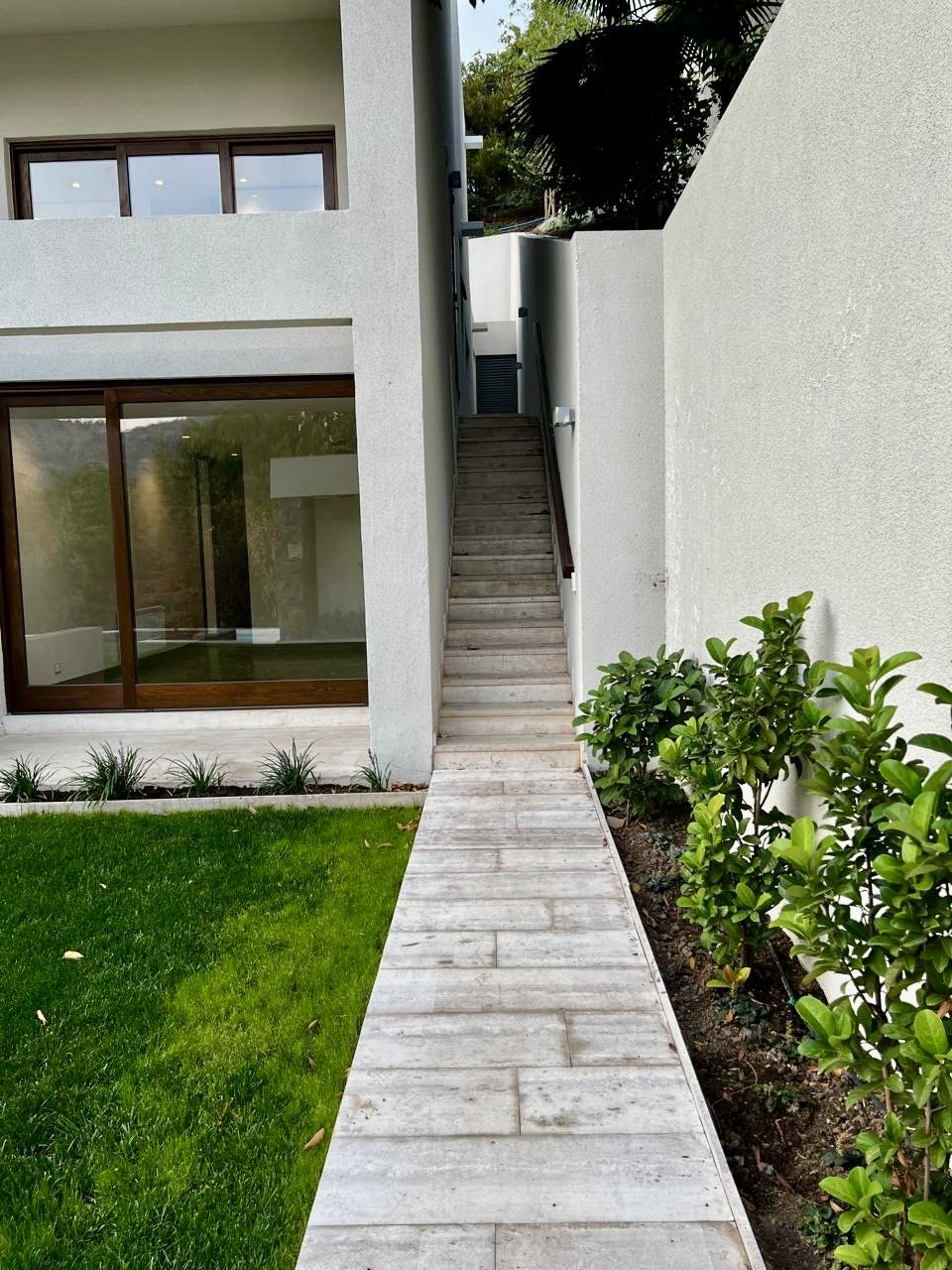 Casa nueva estilo Mediterráneo moderno