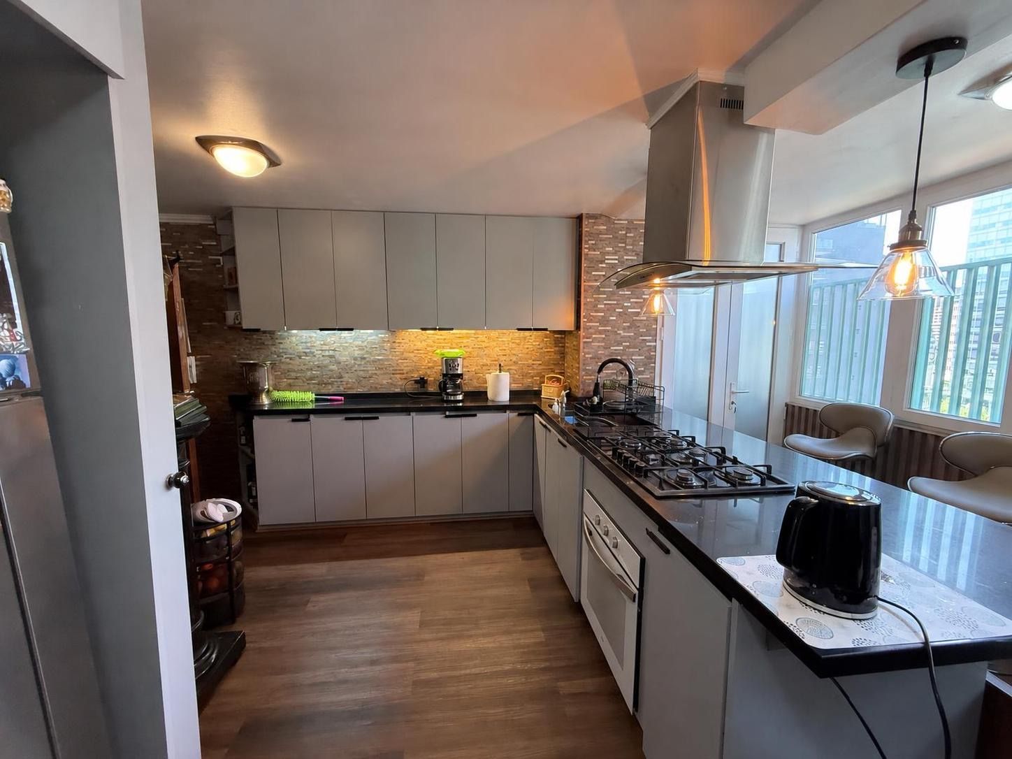 Departamento Excepcional En Pleno Sector El Golf, Las Condes