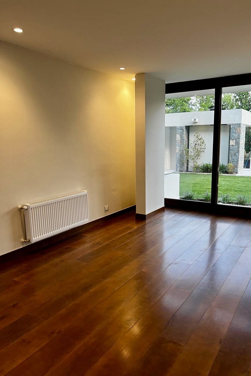 Casa nueva estilo Mediterráneo moderno